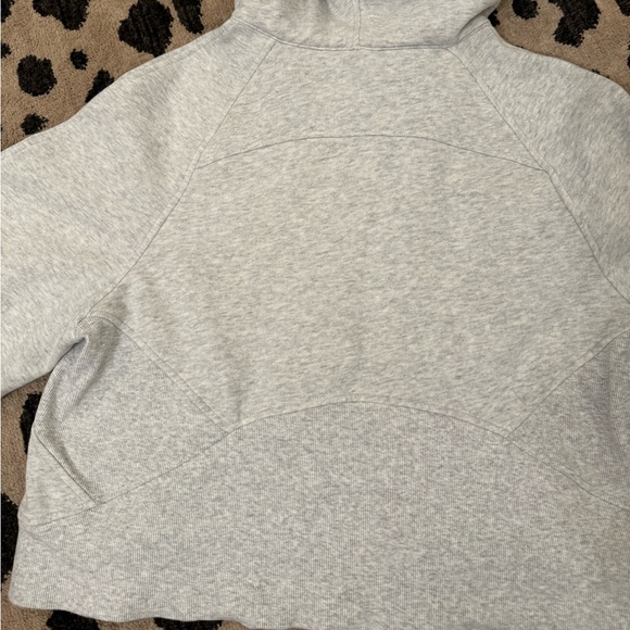 M/L Lululemon Scuba Half-zip - Picture 4 of 5